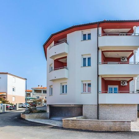 Apartman Kp Medulin Exterior foto
