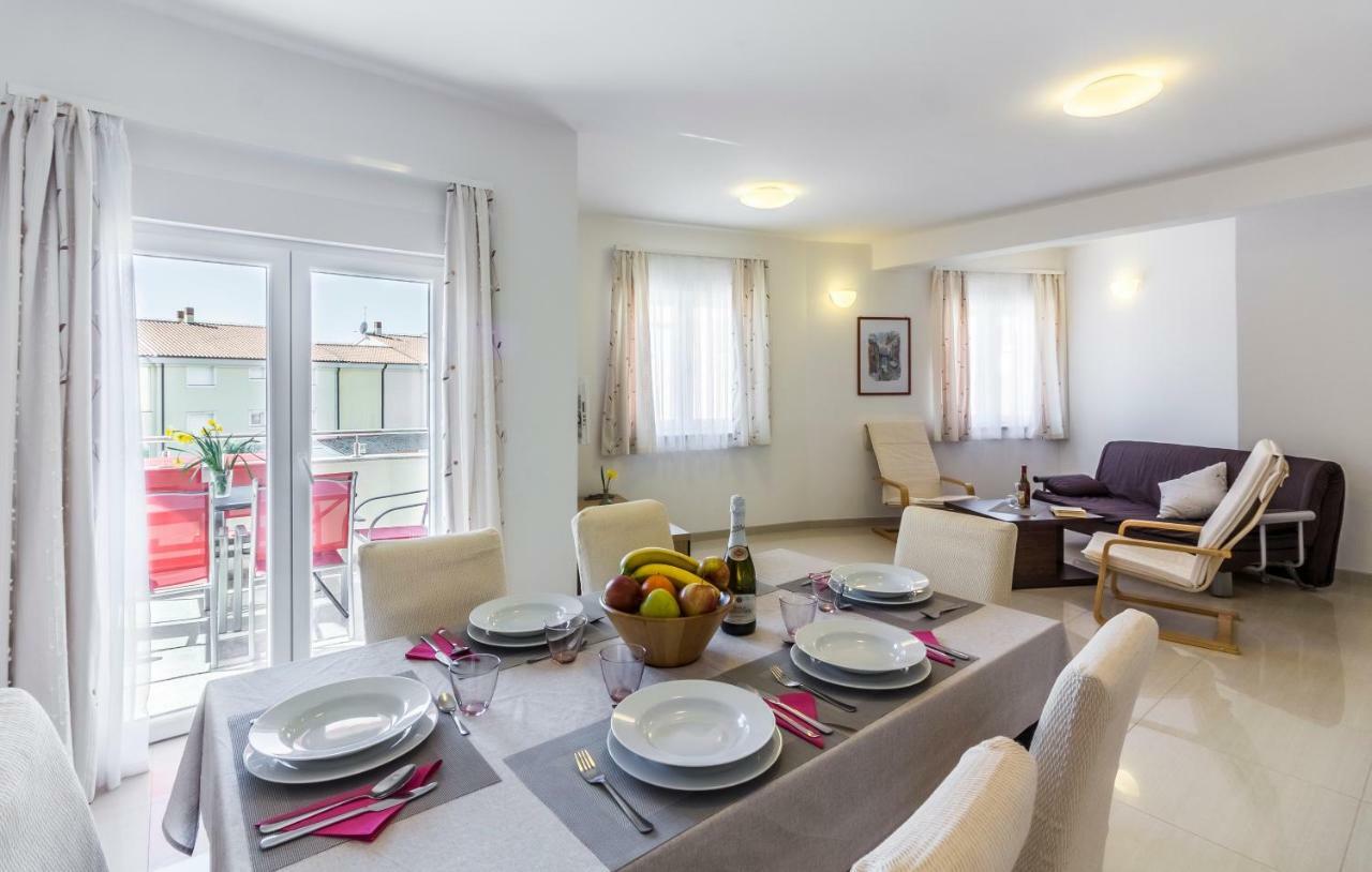 Apartman Kp Medulin Exterior foto