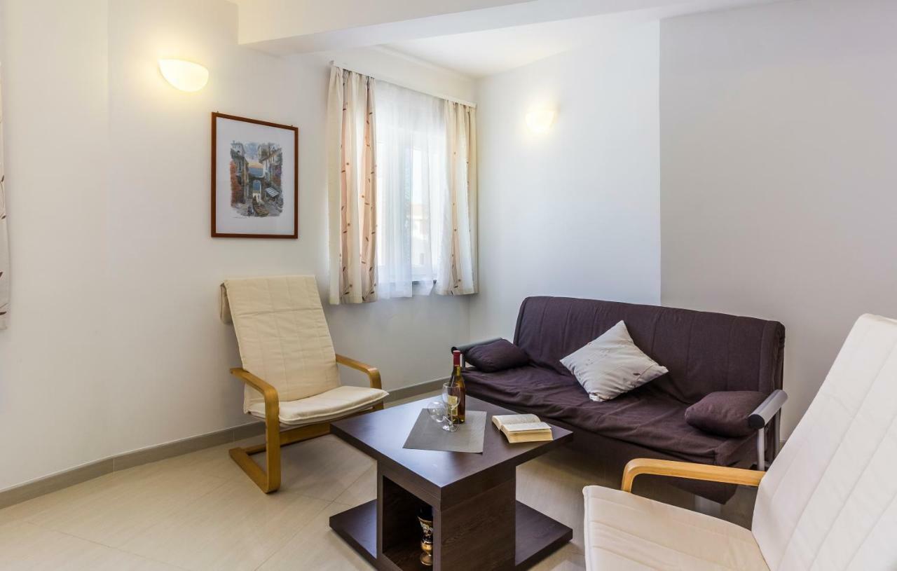 Apartman Kp Medulin Exterior foto