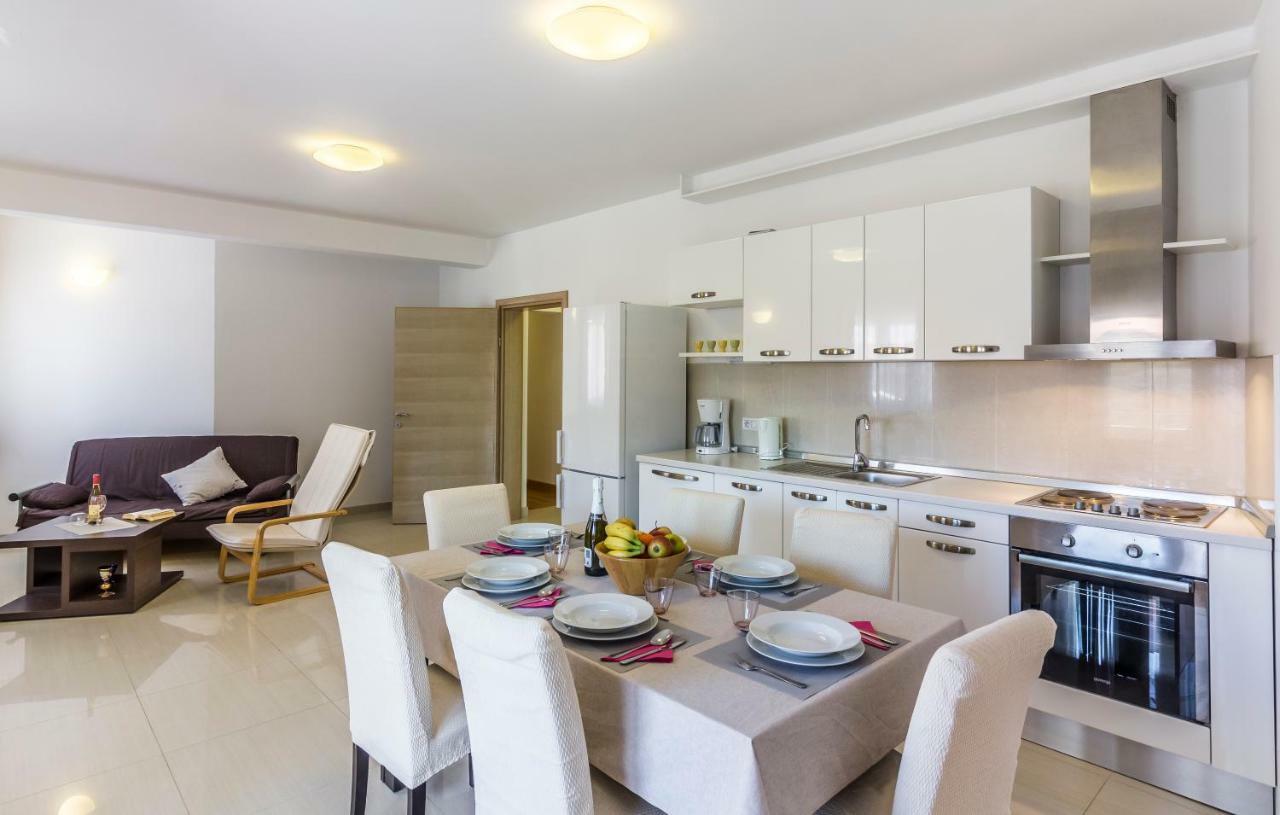 Apartman Kp Medulin Exterior foto