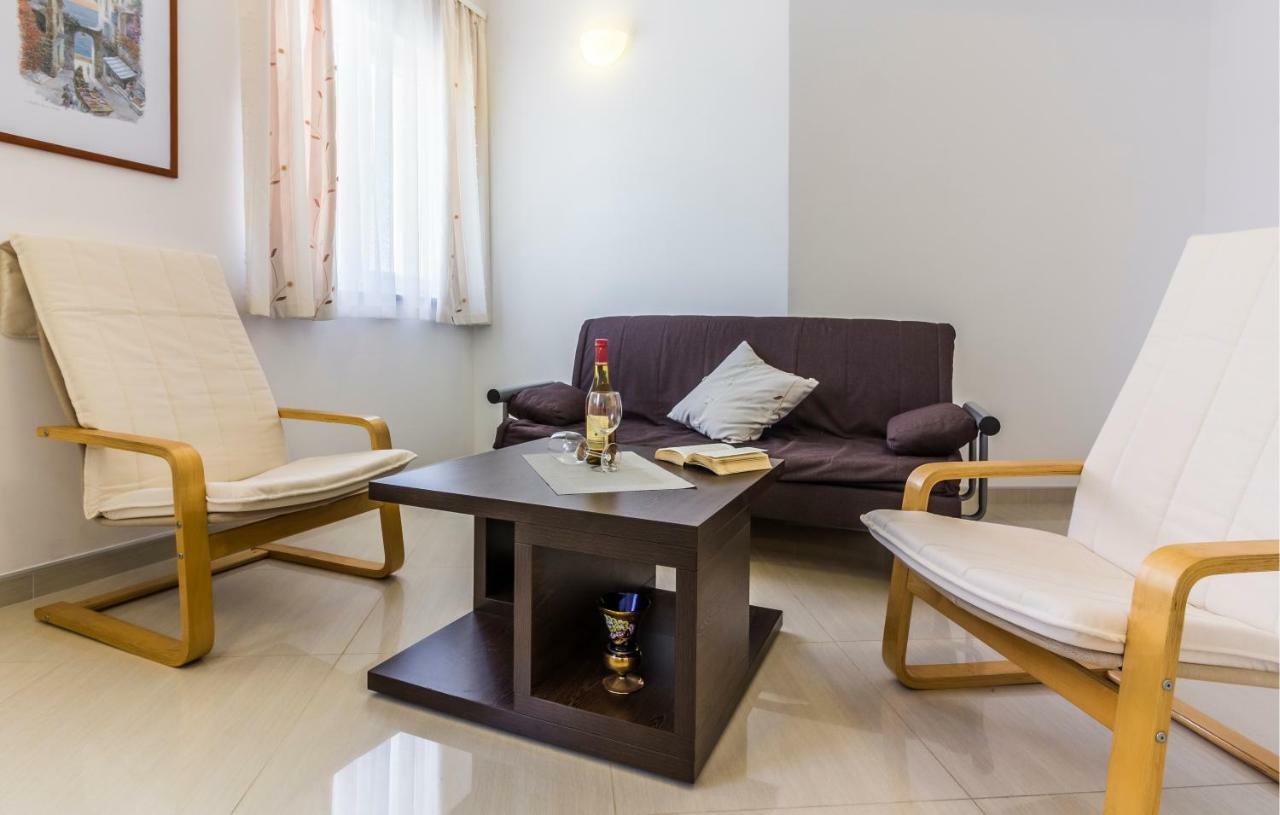 Apartman Kp Medulin Exterior foto