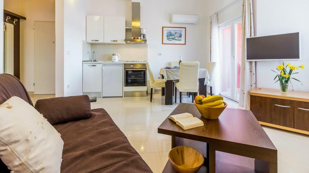Apartman Kp Medulin Exterior foto