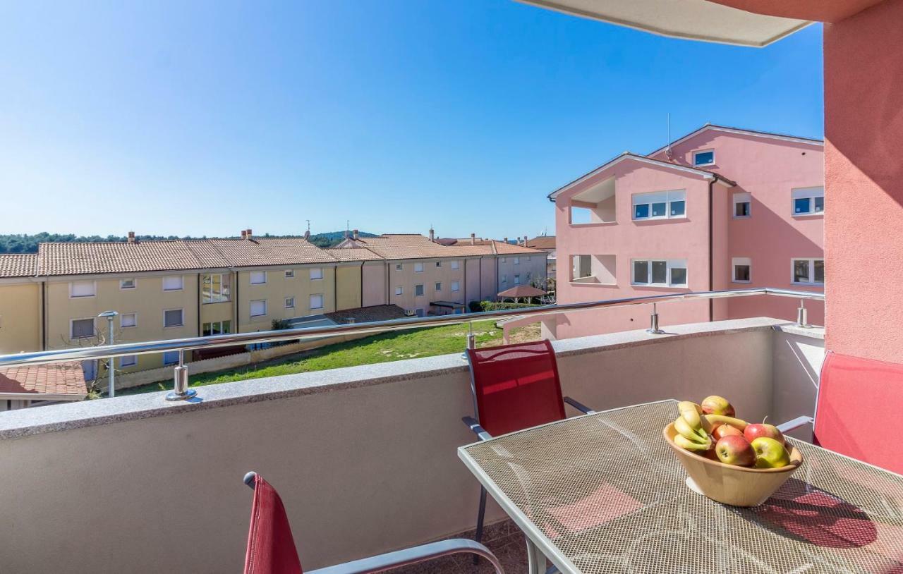 Apartman Kp Medulin Exterior foto