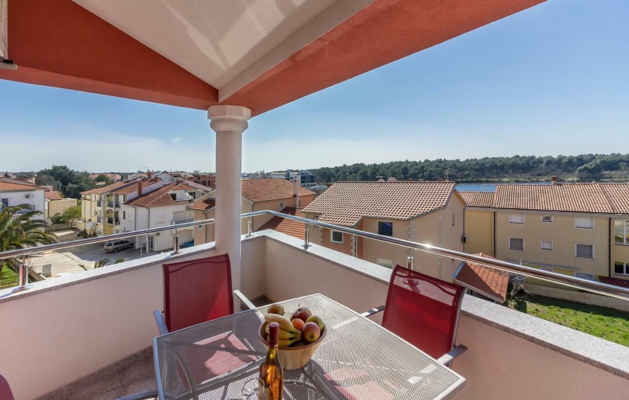Apartman Kp Medulin Exterior foto