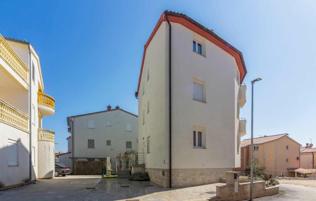 Apartman Kp Medulin Exterior foto