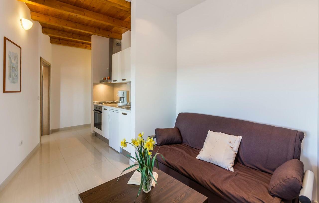 Apartman Kp Medulin Exterior foto