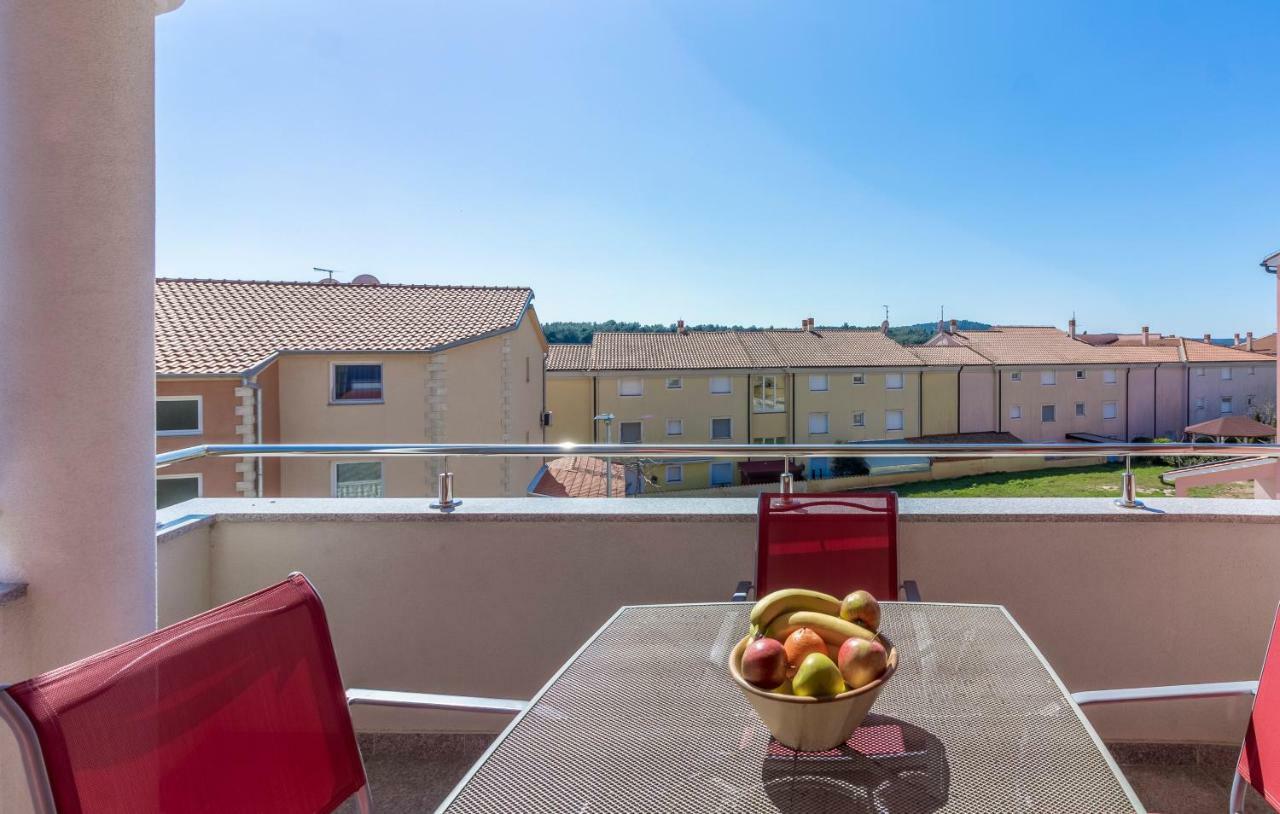 Apartman Kp Medulin Exterior foto
