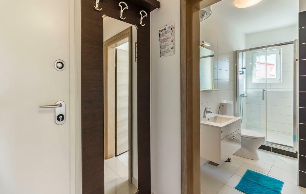 Apartman Kp Medulin Exterior foto